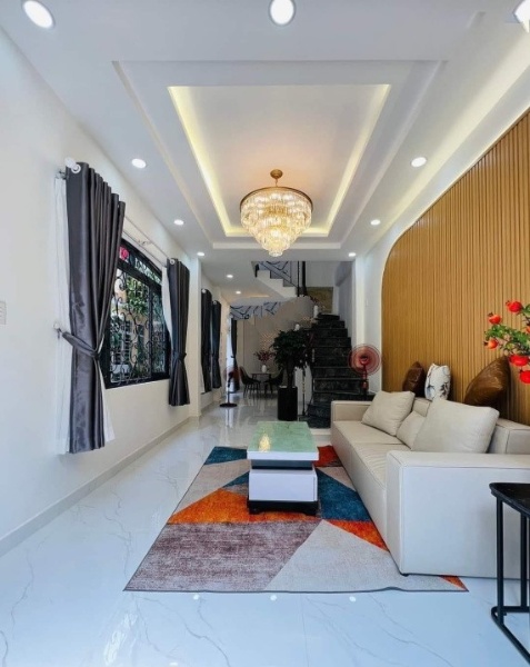 Bán gấp nhà 2 tầng tại Đường Hoàng Diệu, Phường 12, Quận 4, Hồ Chí Minh